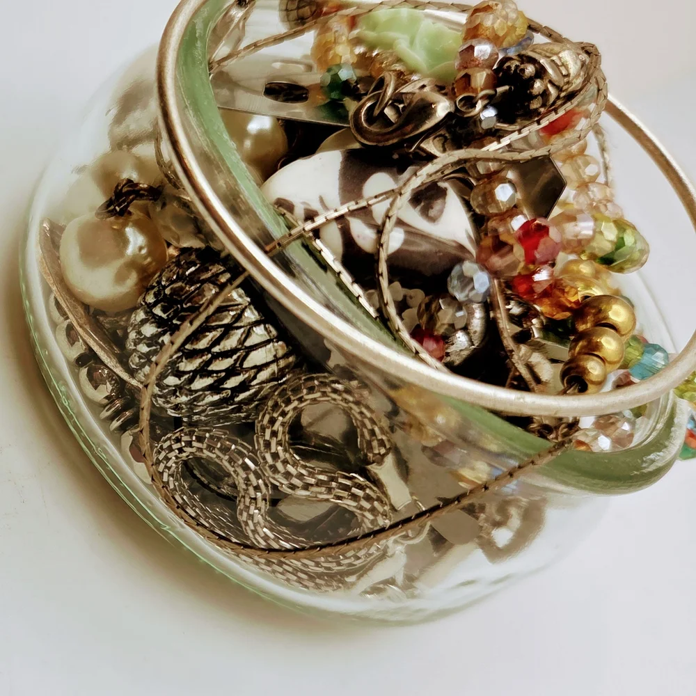 Jewelry Jar - Bundle - JK by Thirty-One, Silver Bangles & Crystals - Picture 3 of 5